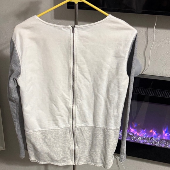 J. Crew Women's Cream and Gray Sweater - Picture 3 of 3